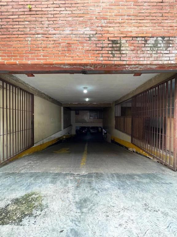 LOCAL COMERCIAL - SANTA ROSALIA - 2415 Mts2 en Caraballeda - Imagen 3