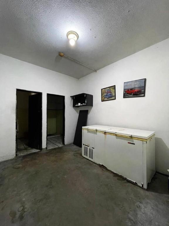 LOCAL COMERCIAL - SANTA ROSALIA - 2415 Mts2 en Caraballeda - Imagen 11