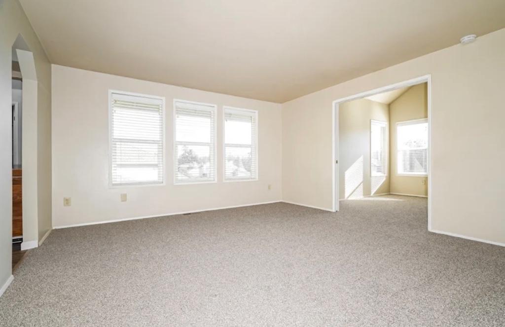 Spacious Charming 4BR/2.5BA Home in Renton, WA & Move-In in Auburn - Image 7