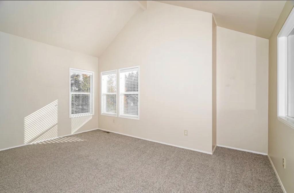 Spacious Charming 4BR/2.5BA Home in Renton, WA & Move-In in Auburn - Image 10