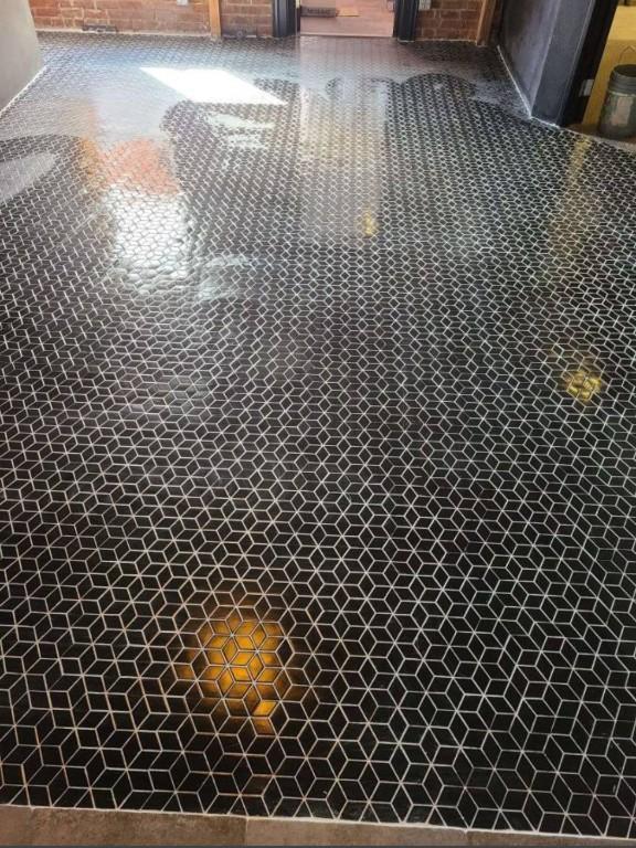 Tile Installation Professional Work Long Beach in United States - Image 7