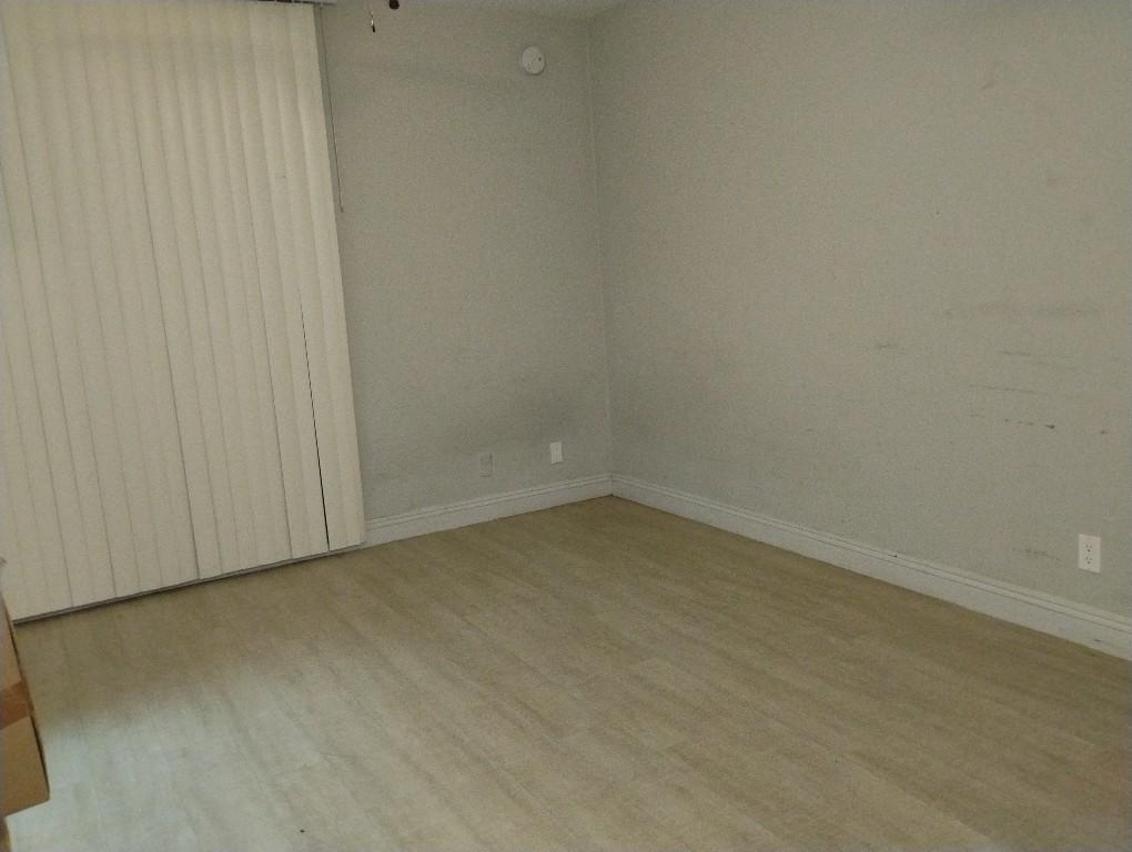 SE RENTA SALA AMPLIA en Santa Monica - Imagen 1