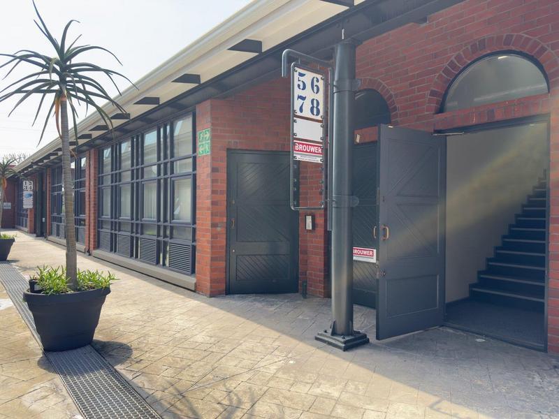 Commercial 2939-ref-111 for Rent in Mowbray, Cape Town in Cape Town - Image 1
