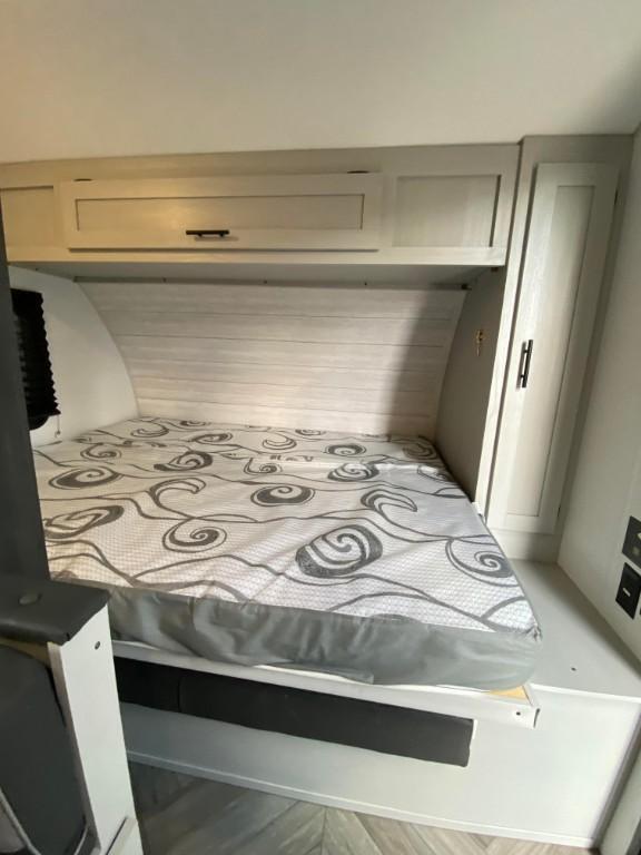 Vendo RV Año 2022 en Hialeah - Imagen 3