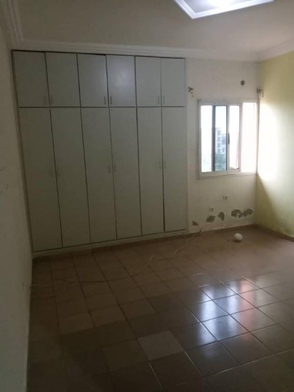 Location Appart 3 Pièces Riviera Faya vers Église Catholique en Côte d’Ivoire - Photo 8