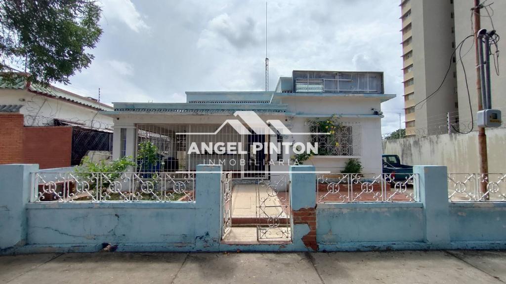 CASA COMERCIAL VENTA. PARAÍSO MARACAIBO API 8323 en Maracaibo - Imagen 1