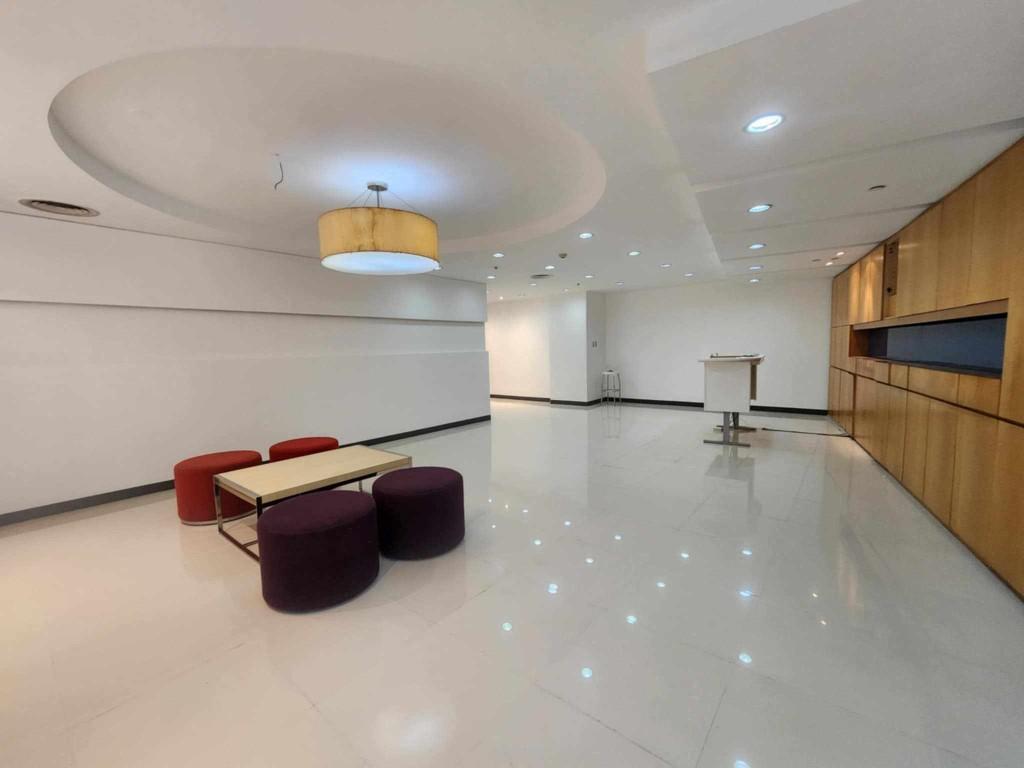 For Rent Lease Office Space Mckinley Taguig Fully Furnished in Malate - Image 1