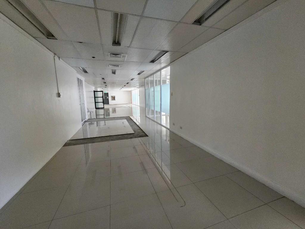 For Rent Lease Warm Shell Office Space 1500 sqm Makati in Las Piñas - Image 2