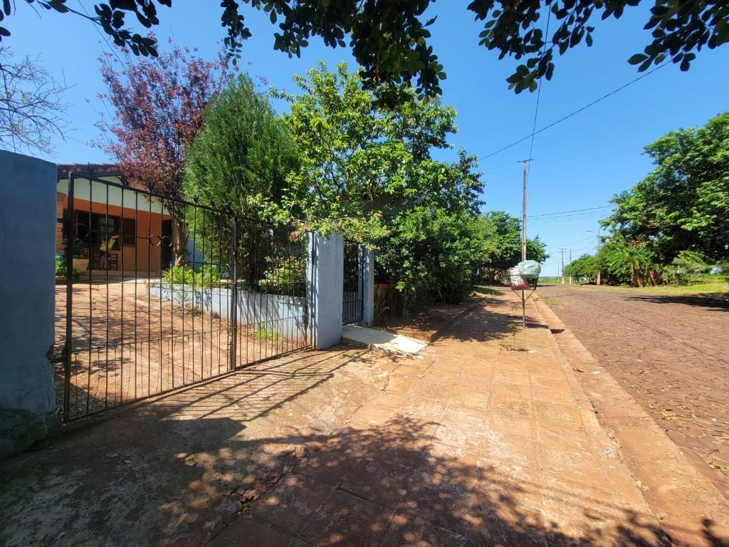 Casa en el barrio San Francisco de Cambyretá en Encarnación - Imagen 9