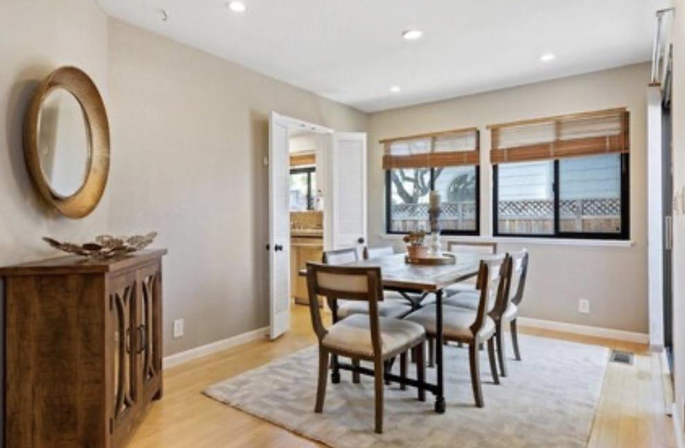 A Stunning End Unit Oasis with Poolside Access in Sunnyvale - Image 3