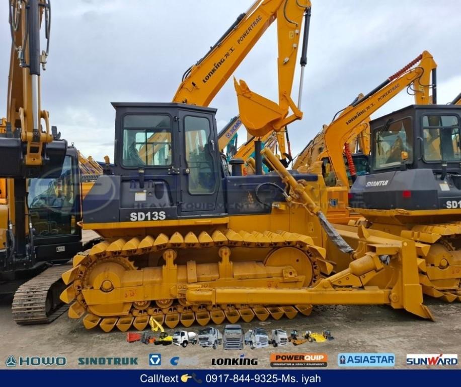 SD13S BULLDOZER SHANGCHAI - 130HP SWAMPY TYPE in Malabon - Image 1