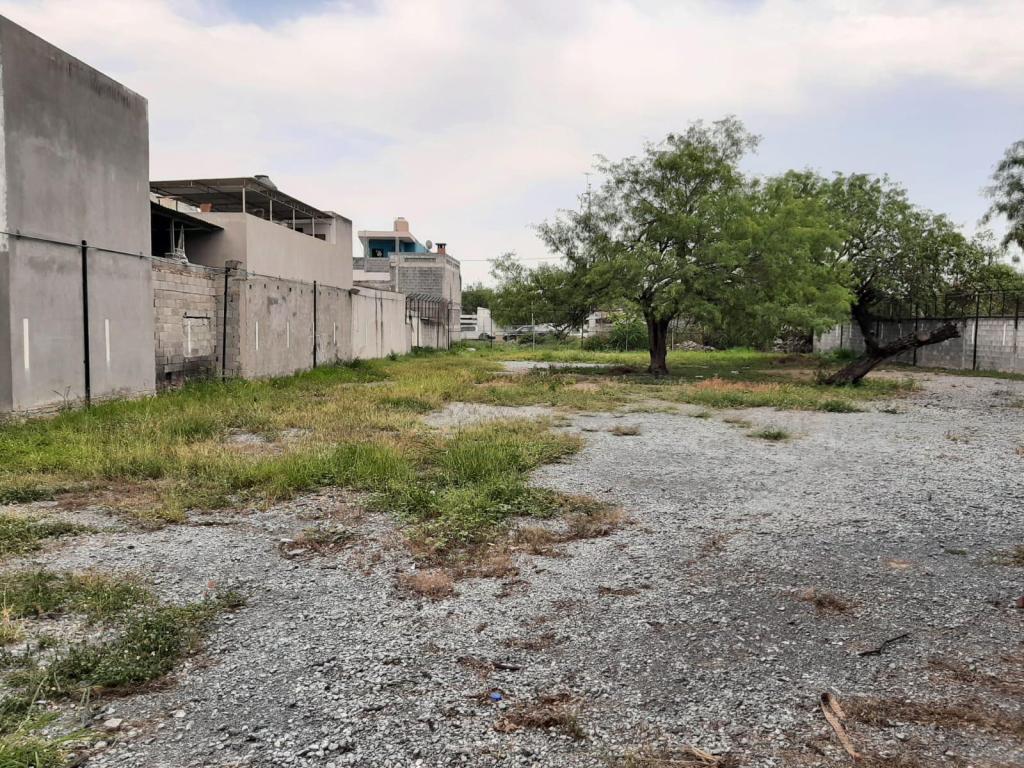 TERRENO COMERCIAL EN RENTA EN CENTRO DE MONTERREY en Monterrey (MTY) - Imagen 1