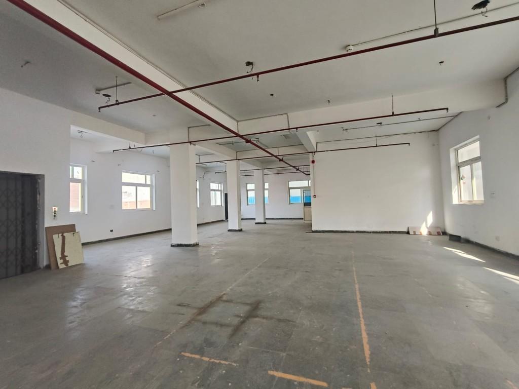 FOR RENT 200 MTR BUILDING in Noida - Image 4
