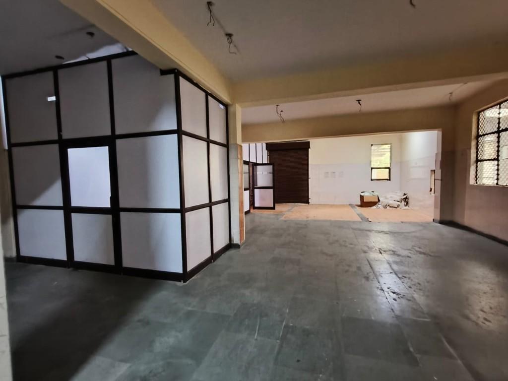 FOR RENT 200 MTR BUILDING in Noida - Image 5