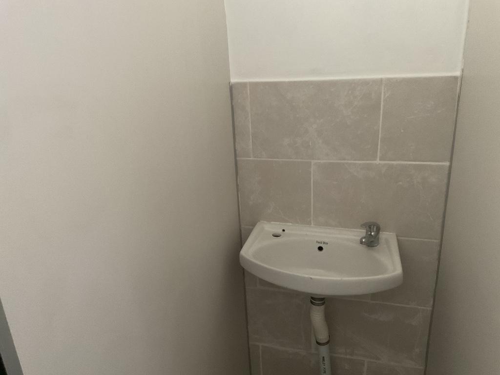AAA GRADE ROOMS FOR RENT TO LADIES in Centurion - Image 2
