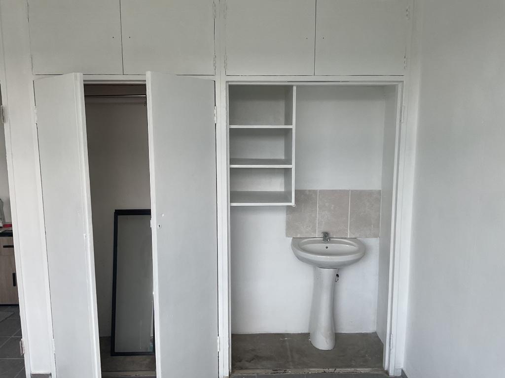 AAA GRADE ROOMS FOR RENT TO LADIES in Centurion - Image 7