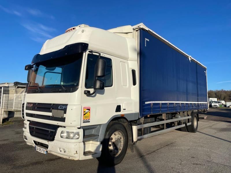 DAF CF75 310 à Achères - Photo 1