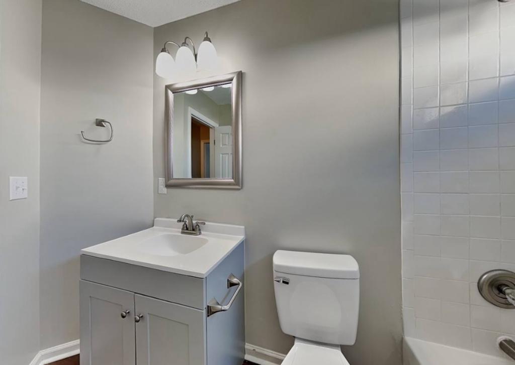 Great Location House For Rent in Raleigh - Image 8