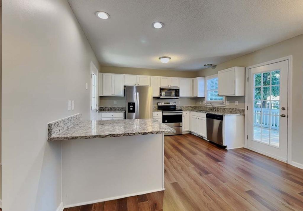 Great Location House For Rent in Raleigh - Image 3