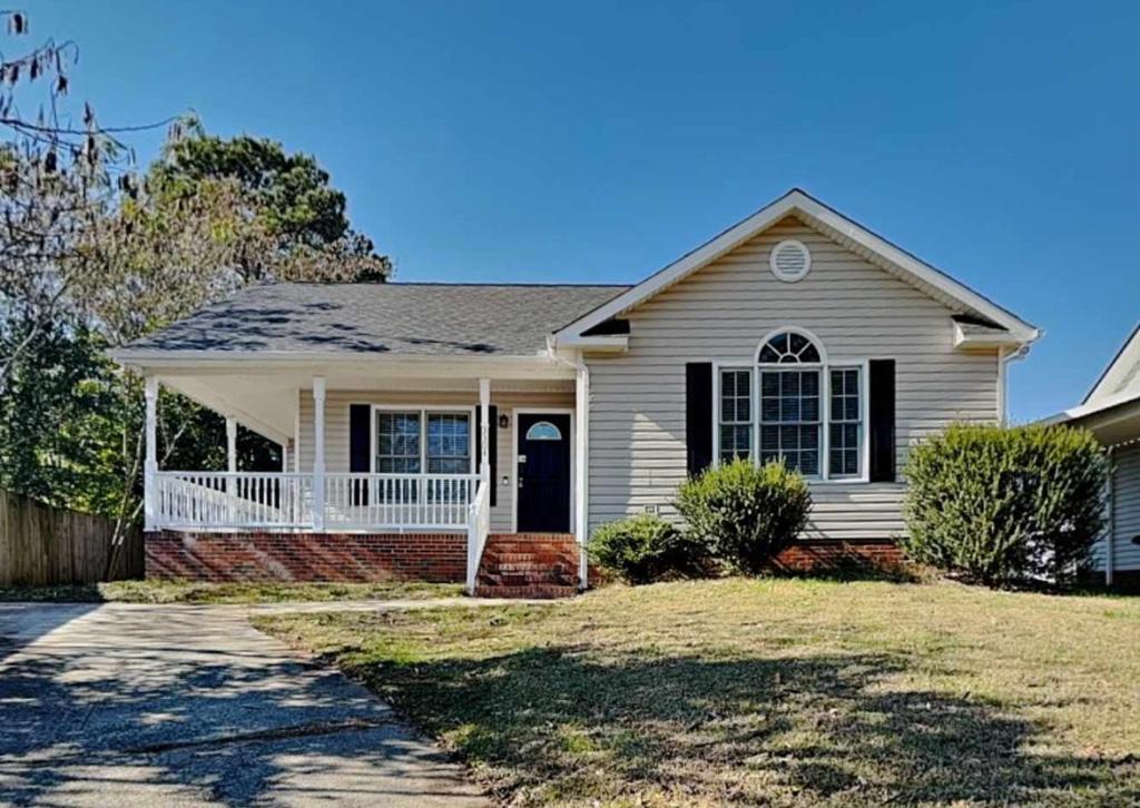 Great Location House For Rent in Raleigh - Image 1