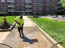 4. Hiring Helpers & Technicians – Pressure Washing in Vepery - Image 2