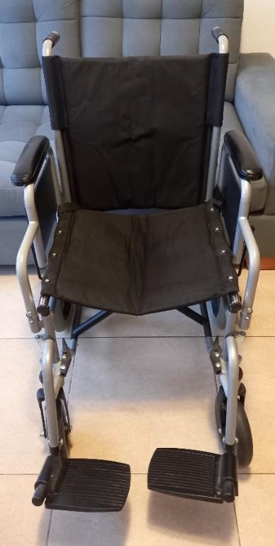 Silla de Ruedas plegable en Munro - Imagen 1