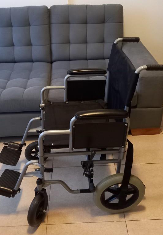 Silla de Ruedas plegable en Munro - Imagen 4