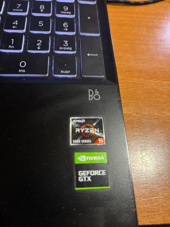 PORTÁTIL HP PAVILION GAMING + REGALOS en Requena - Imagen 2