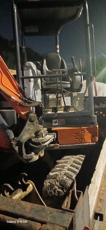 Hitachi 3 Ton Mini Excavator for Sale – Compact – Buckets Includ in Toronto - Image 6
