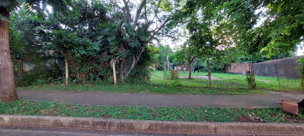 Lote de 812 m2 a pasos de la Costanera Bolik de Encarnación en Encarnación - Imagen 2