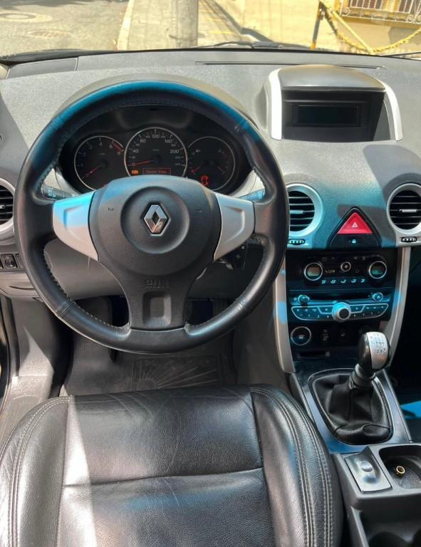 Vendo Koleos Dynamique Mod 2011 en Bucaramanga - Imagen 1