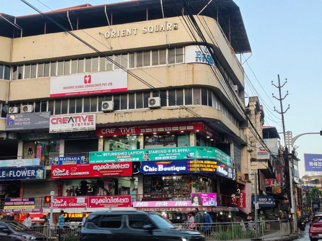Creative Systems , Second Hand Computer Shop in Kadavanthra in Ernākulam - Image 2