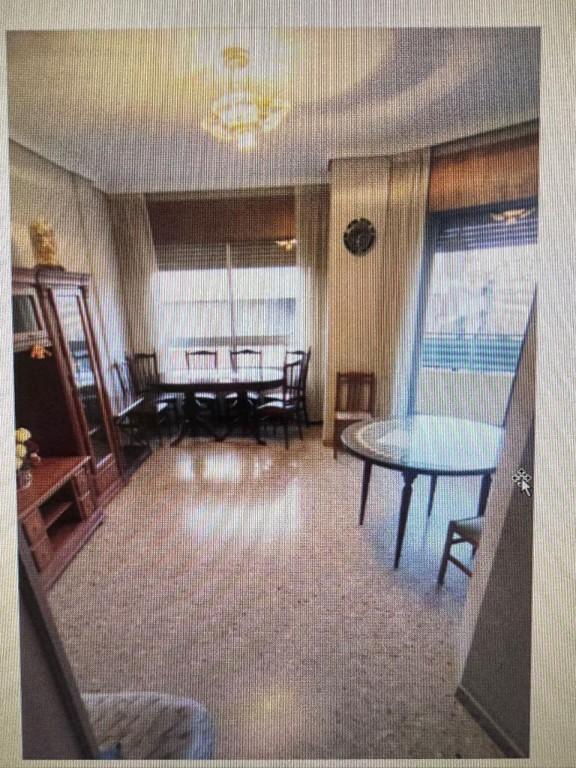 VENTA DE PISO CENTRICO en Albacete - Imagen 1