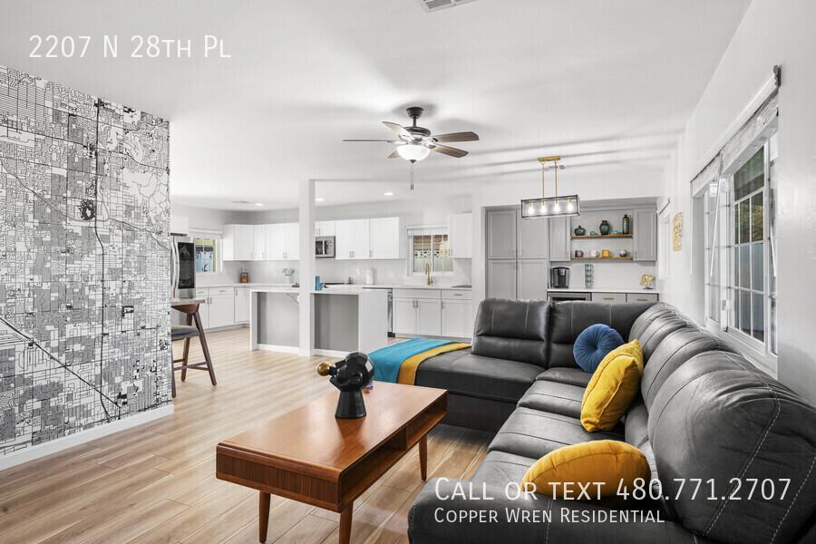 Furnished with All Utilities Included in Phoenix - Image 1
