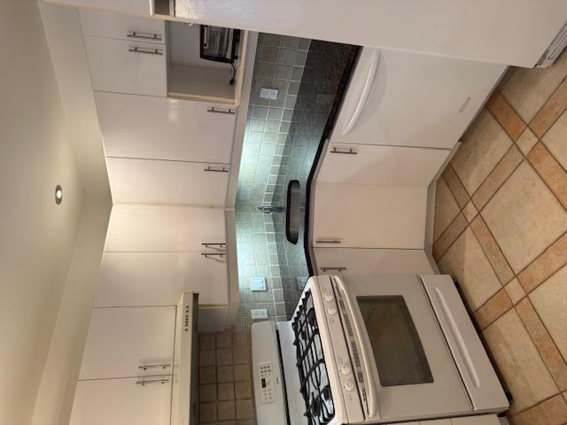 APAERTMENT FOR RENT - NEXT TO ANGRIGNON METRO STATION in Canada - Image 5