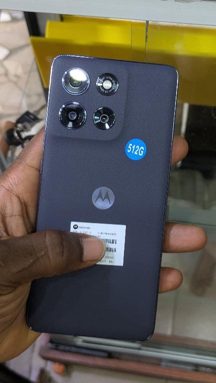 Téléphone portable en Côte d’Ivoire - Photo 2