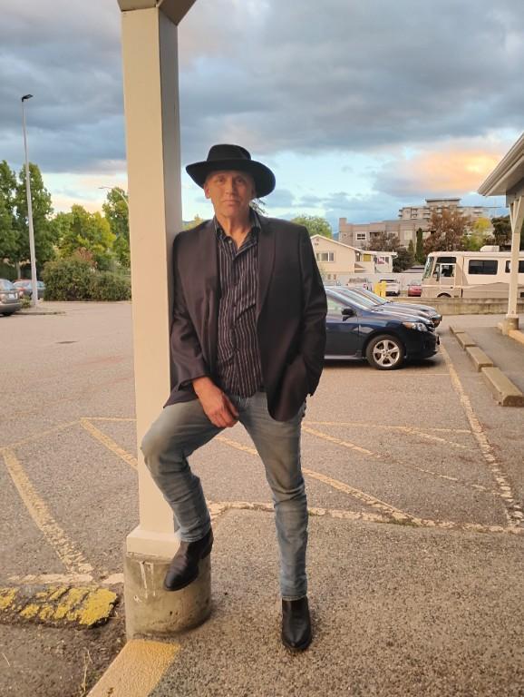 MAN NEEDS ROOM TO RENT in Kelowna - Image 1