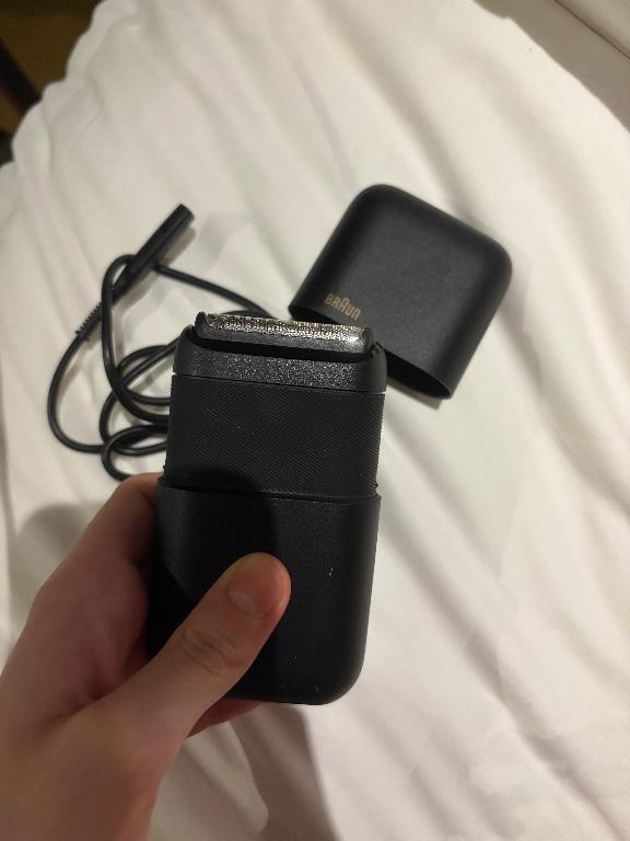 Braun Mini Shaver in Springvale - Image 2