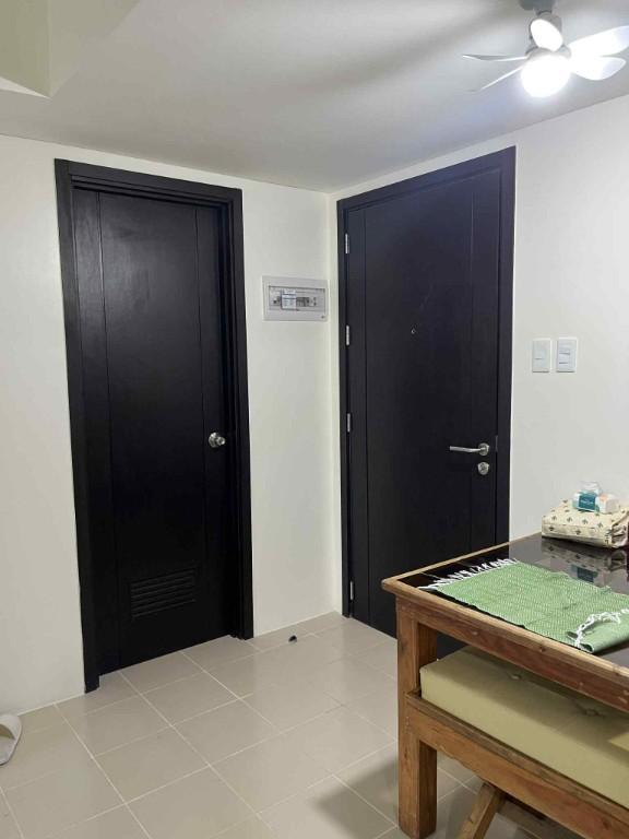 2 BR Semi-Furnished Condo Unit For Rent in The Rochester, Pasig in Pansol - Image 5
