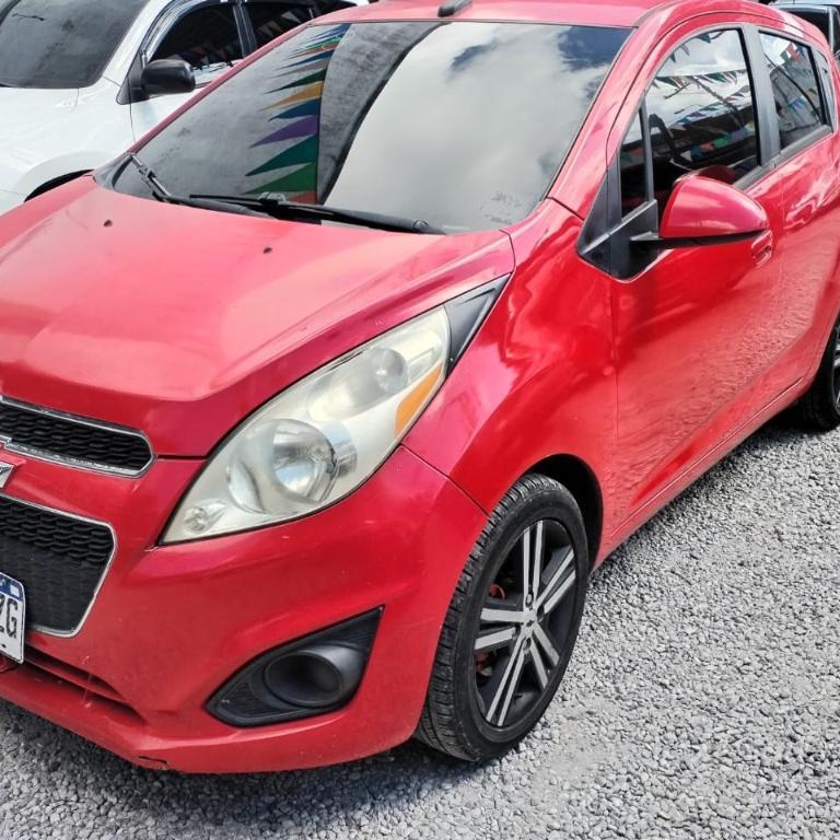Chevrolet Spark automático modelo 2013 en Mixco - Imagen 3