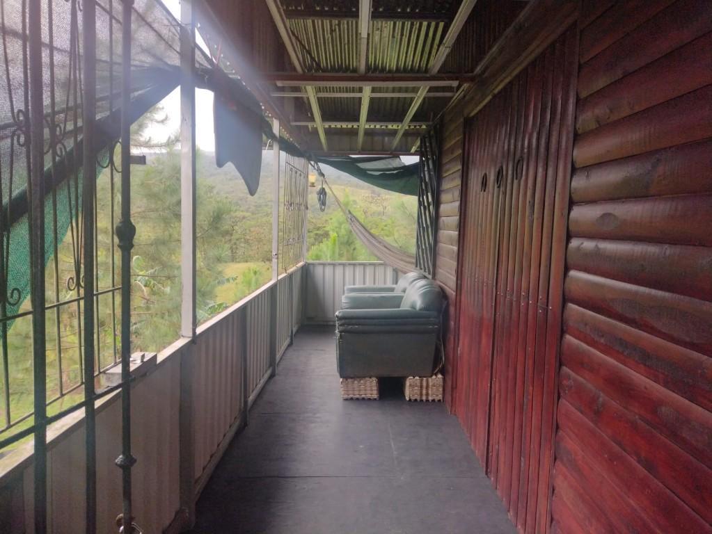 BELLA PROPIEDAD CON 2 CASAS EN SAN RAMÓN. en Naranjo - Imagen 5