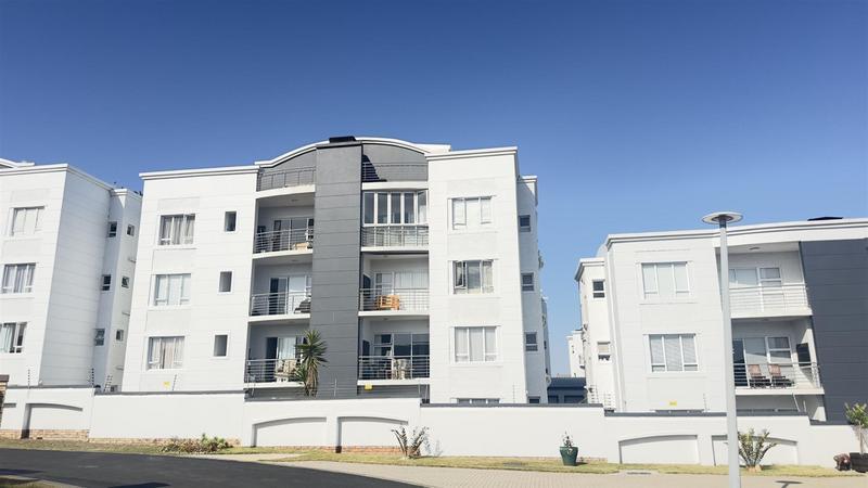 Apartment / Flat 1258-ref-2242 for Sale in Reebok, Reebok in Mossel Bay - Image 1