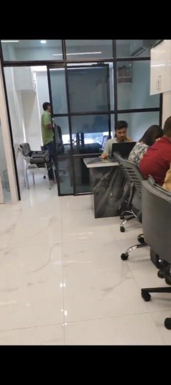 Fully Furnished Office For Rent at Sector 5 in India - Image 3