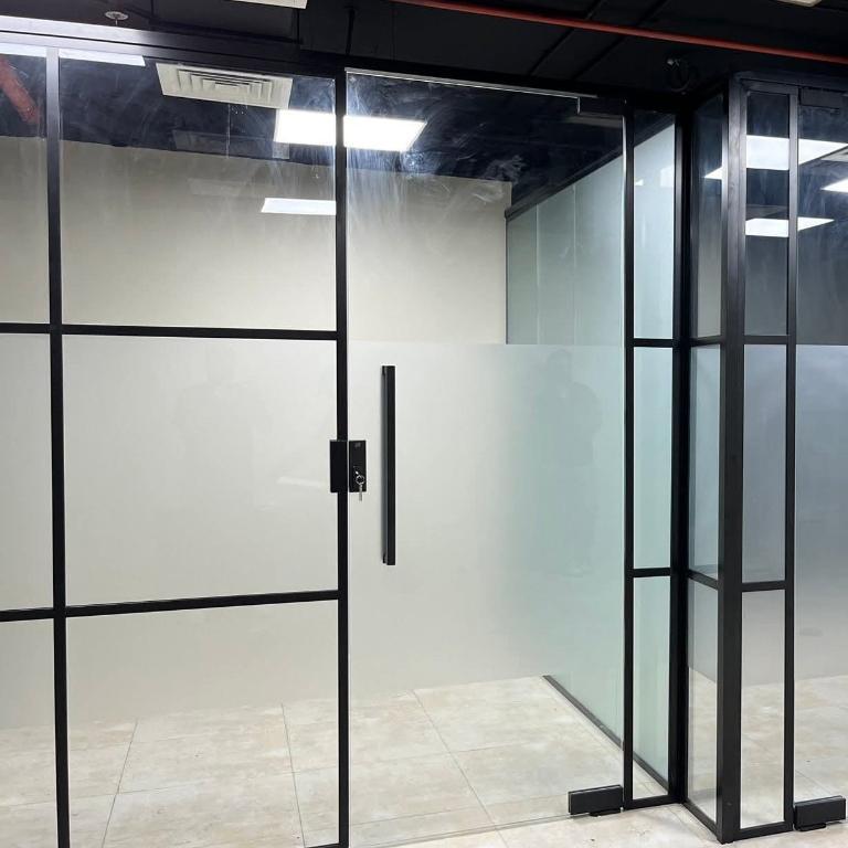 Glass decor office in United Arab Emirates - Image 2