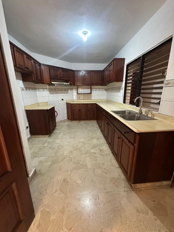 APARTAMENTO EN ALQUILER EN LAS PRADERAS en Santo Domingo - Imagen 4