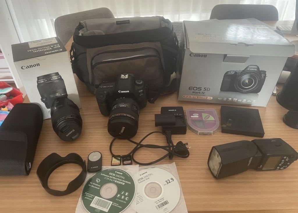 CANON 5D MARK5 WITH ACCESSORIES in Balwyn - Image 2