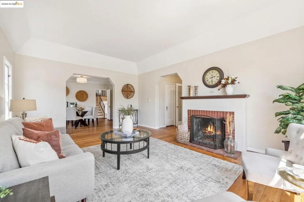 SINGLE FAMILY HOUSE FOR RENT in San Leandro - Image 3