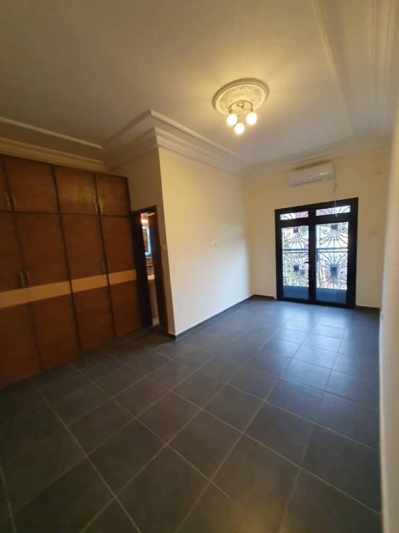 immeuble R+4 de standing a vendre Golf, yaounde au Cameroun - Photo 7
