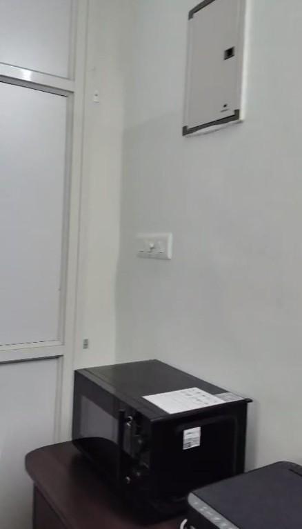 Fully Furnished Office Space For Rent at EM Bypass in India - Image 6