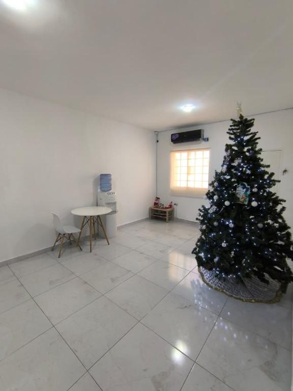 CASA EN VENTA LA ROSALEDA, 232M2, 5 HABITACIONES en Barquisimeto - Imagen 2